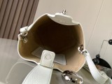 Mini Pebble Bucket Bag (20cm x 16cm x 16cm) – Off-white
