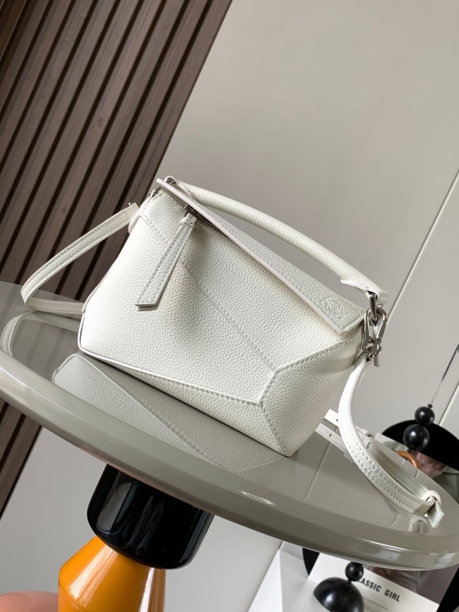 New Version Geometric Mini Puzzle Bag (18 x 12.5 x 8 cm) – White