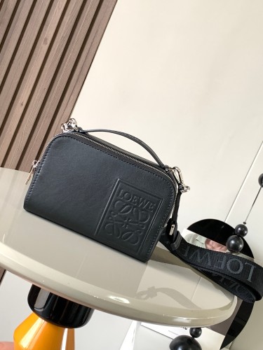 Satin-finish Cowhide Mini Camera Crossbody Bag (18cm x 13cm x 8.5cm) – Black Smooth Leather
