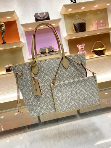 M2A381 Neverfull MM 31 x 28 x 14 cm