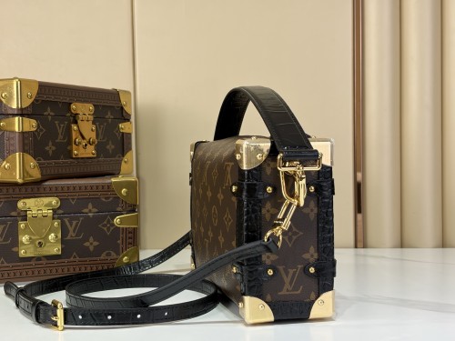 N88338 Side Trunk Handbag 21 x 14 x 6 cm