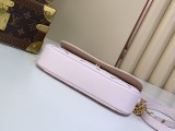 M29502 Wallet on Chain IVY Handbag 23.5 x 12 x 4.3 cm (Length x Height x Width)