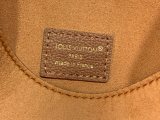 M29156 HOBO Medium Handbag 31 x 35 x 18 cm