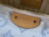 Pochette Hills handbag, 18.5 x 11 x 6.5cm
