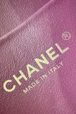AS6425 CHANEL 26A Black calfskin crocodile-embossed handle bag, 26 x 16 x 4 cm