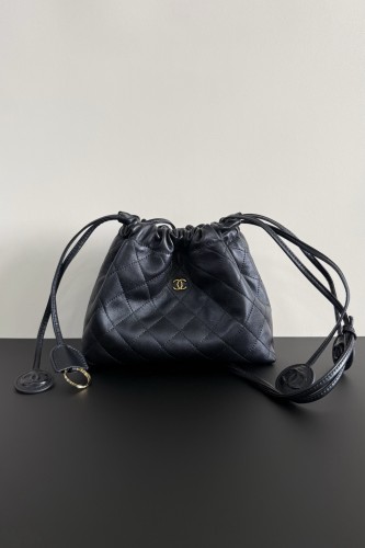 AP5227 Chanel 26S Drawstring Bucket Bag (17 × 22 × 7.5 cm)