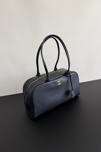 AS6211 Chanel 26S Retro Minimalist Bowling Bag 19x35.5x12.5cm