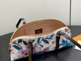 M29185 SQUIRE East-West Bag 29 x 14 x 8 cm