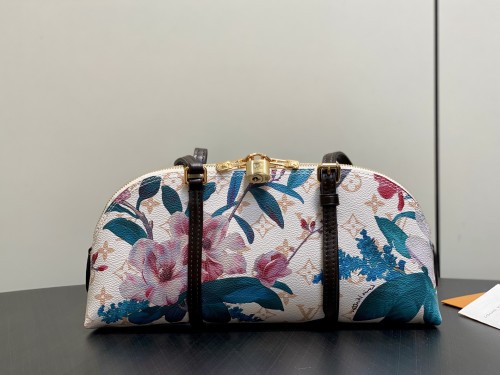M29185 SQUIRE East-West Bag 29 x 14 x 8 cm