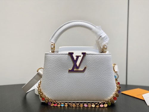 M28197 -1White Capucines Mini Handbag 12 x 8 x 22 cm