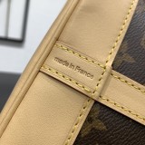 M46984 Petit Noé Bucket Bag 27 x 21 x 27 cm