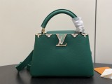 M29423-7 Green Capucines Small Handbag. Size 27 x 18 x 9 cm