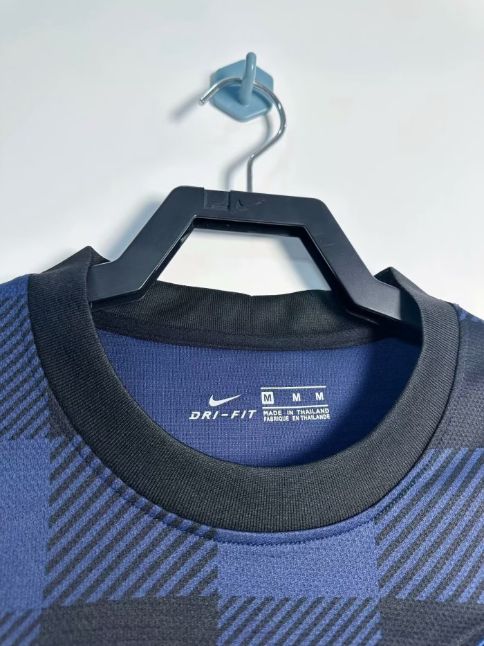 2013-2014 Man Utd Away Long sleeves Retro Soccer Jersey