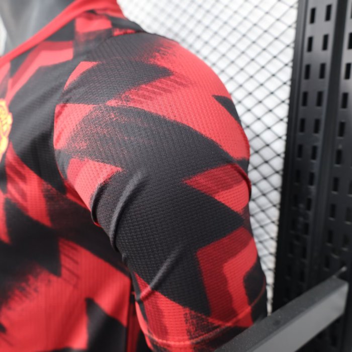 25-26 Man Utd Red Black Player Version Training shirts