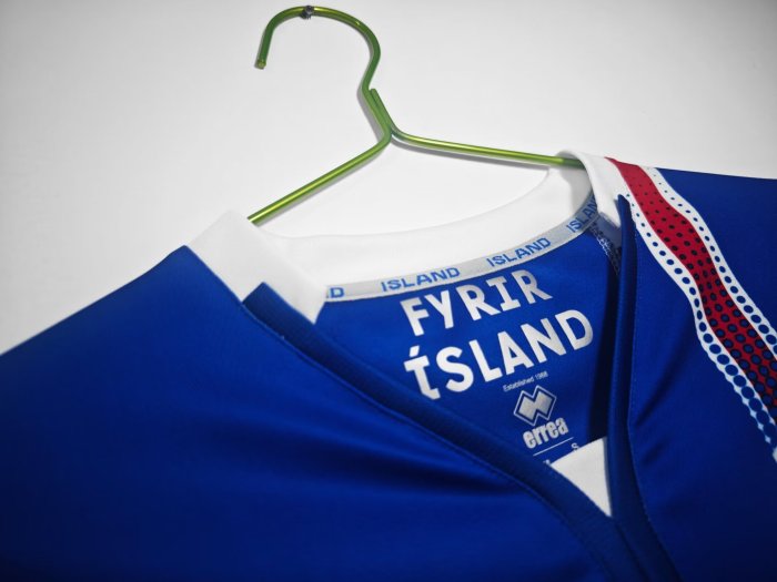 2016-2017 Iceland Home Retro Soccer Jersey