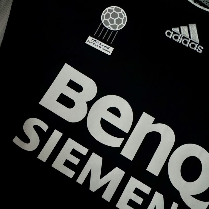 2006-2007 RMA Away Retro Soccer Jersey