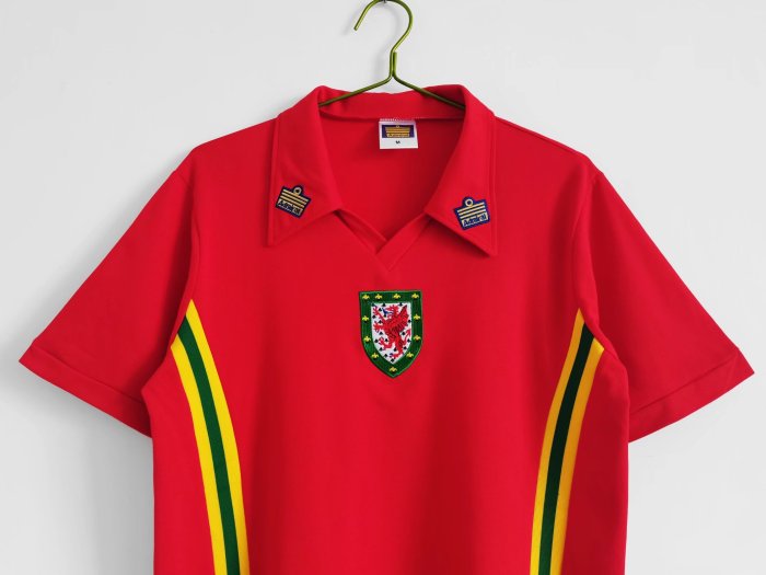 1976-1979 Wales Home Retro Soccer Jersey