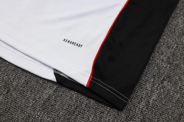 25-26 Bayern High Quality Half Pull Tracksuit