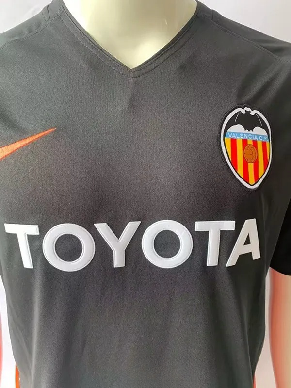 2006-2007 Valencia Away Retro Soccer Jersey