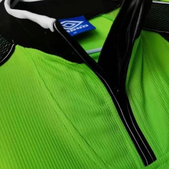 1998-1999 Man Utd Green Goalkeeper Long Sleeve Retro Soccer Jersey