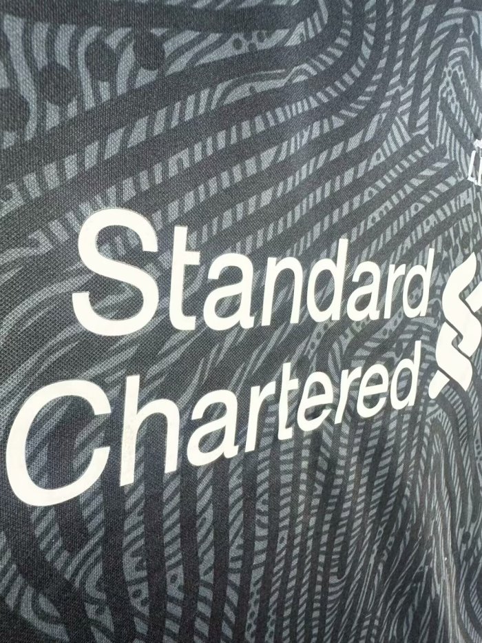 2020-2021 LIV Black Goalkeeper Retro Soccer Jersey