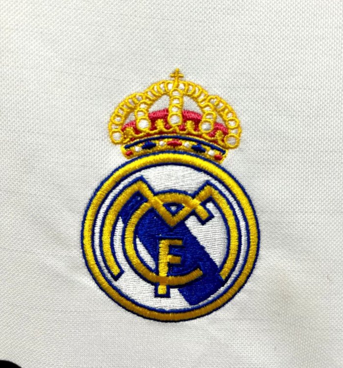 2008-2009 RMA Home Retro Soccer Jersey