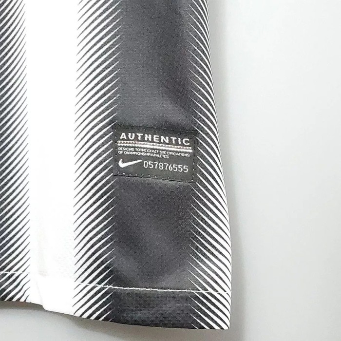 2011-2012 JUV Home Retro Soccer Jersey