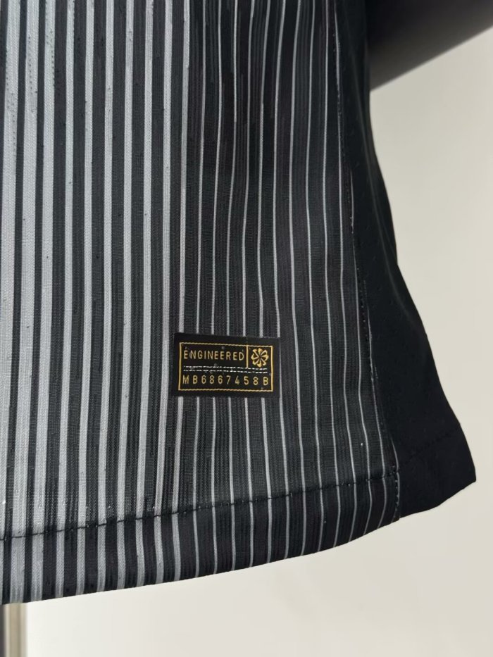 25-26 PSG Goalkeeper  Player Version Soccer Jersey