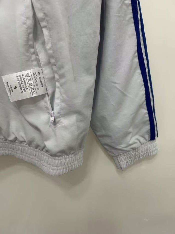 1996-1997 Man Utd Double Sided Windbreaker