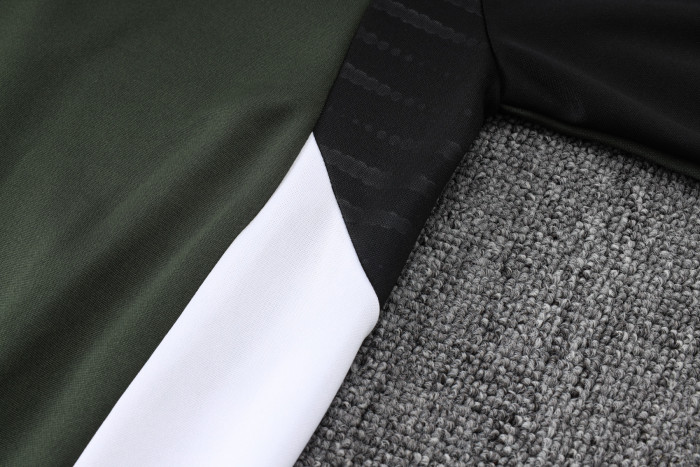 25-26 Bayern High Quality Half Pull Tracksuit