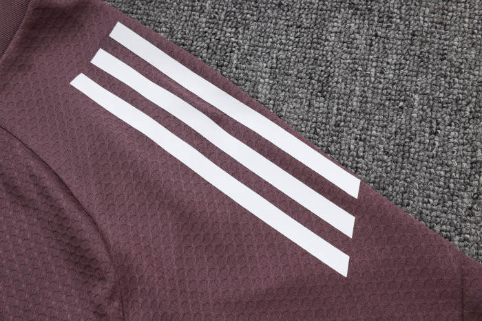 25-26 Man Utd High Quality Training Short Suit