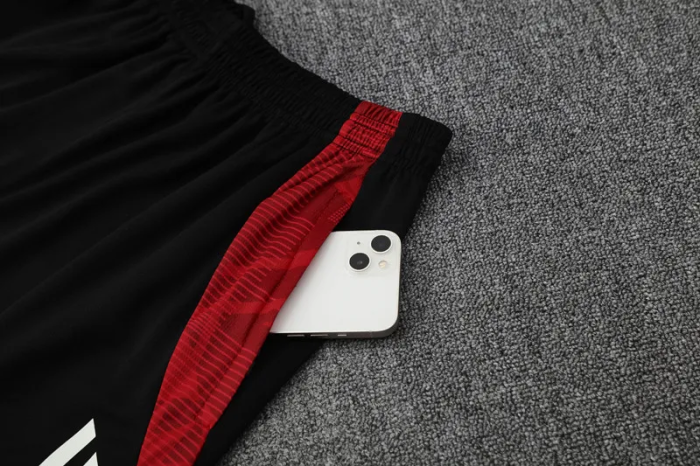 25-26 Man Utd High Quality Training Short Suit