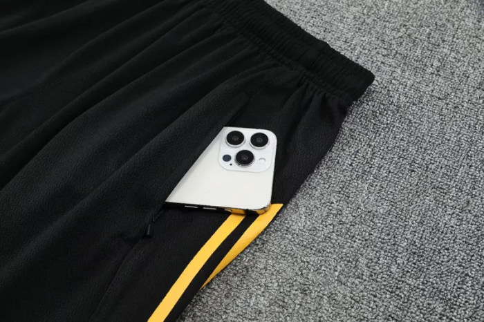 25-26 Man Utd High Quality Tank Top And Shorts Suit