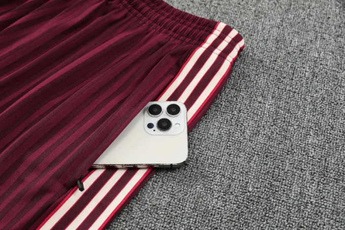 25-26  Bayern High quality Tank Top And Shorts Suit