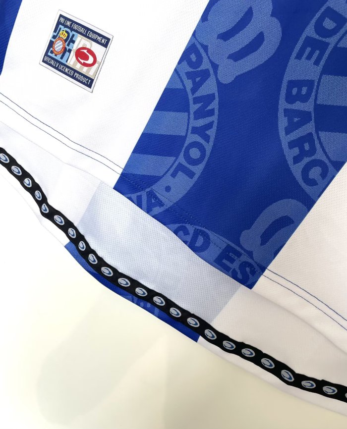 1999-2000 Spain Home Retro Soccer Jersey