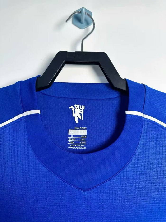 2007-2008 Man Utd Goalkeeper Long Sleeves Retro Soccer Jersey