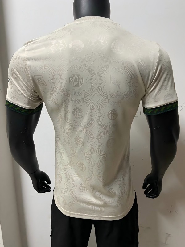 25-26 Bayern Munich Oktoberfest Player soccer jersey