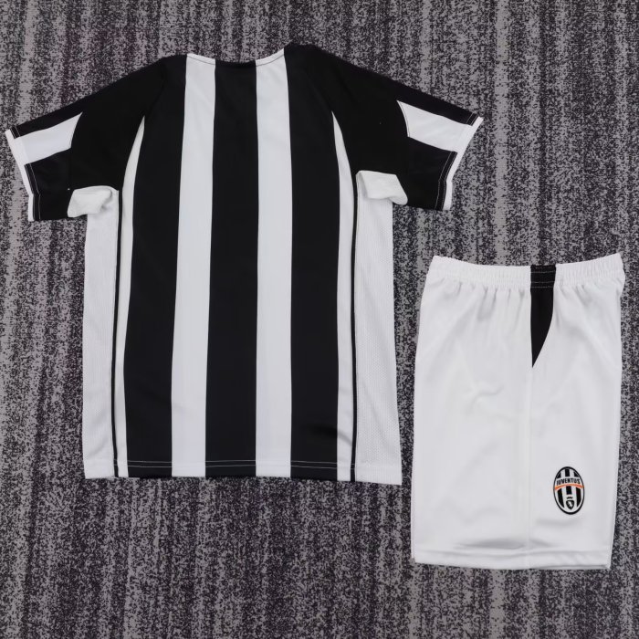 2004-2005 JUV Home Retro Kids Soccer Jersey