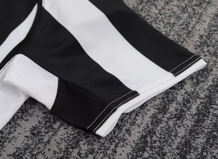 2004-2005 JUV Home Retro Kids Soccer Jersey