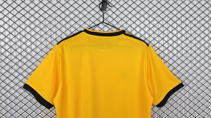 2018-2019 Wolves Home Retro Soccer Jersey