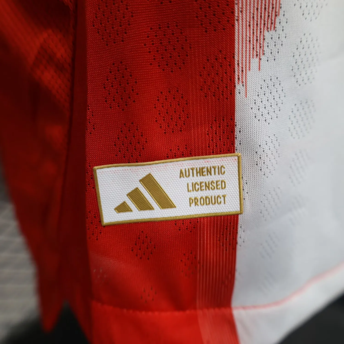 25-26 Bayern Home Special Edition Font Long Sleeve Player Version Soccer Jersey (长袖球员印特别版字体)