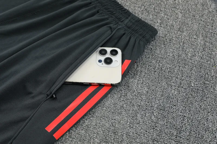 25-26 Bayern High Quality Training Short Suit