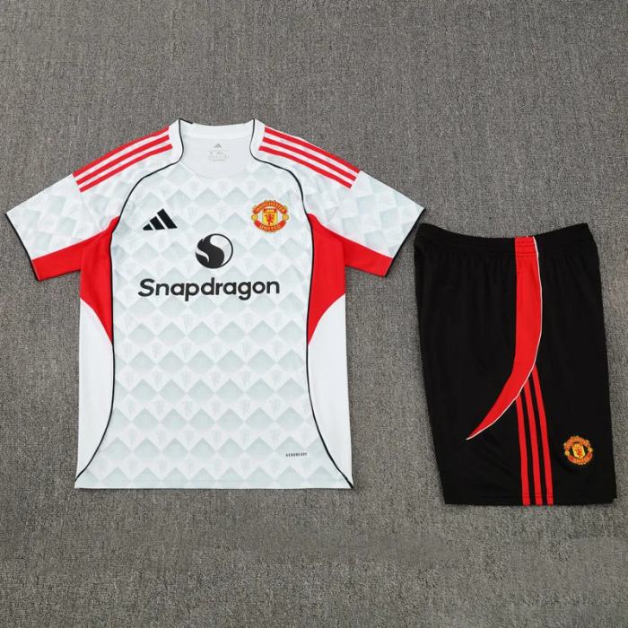 25-26 Man Utd High Quality Training Short Suit