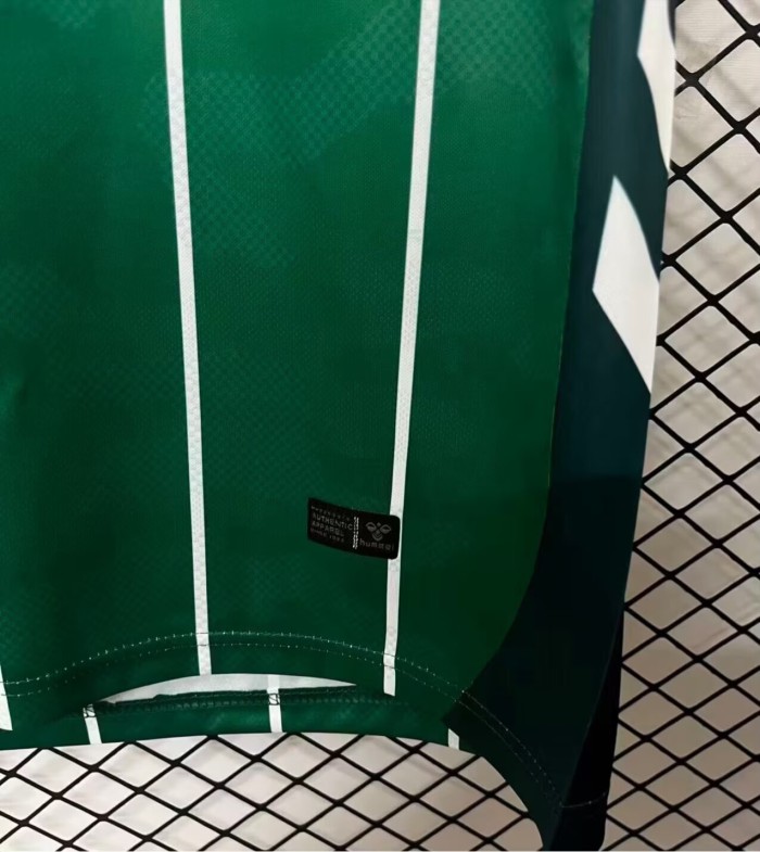 25-26 Werder Bremen Home Christmas Edition Fans Soccer Jersey