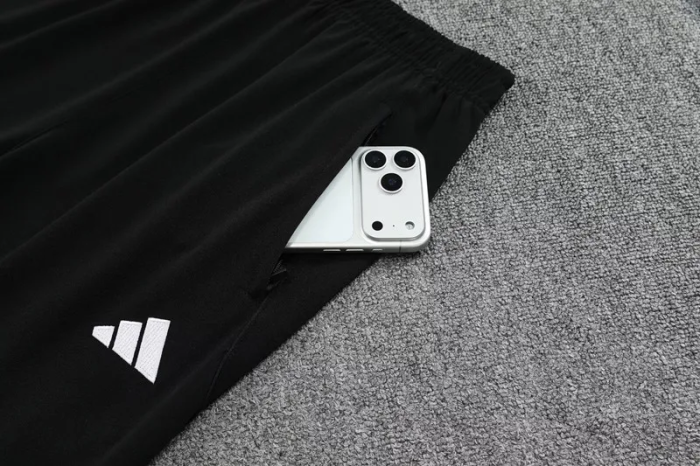 25-26 Man Utd High Quality Polo Tracksuit