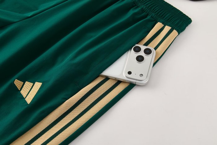 2025 Italy High Quality Windbreaker Suit