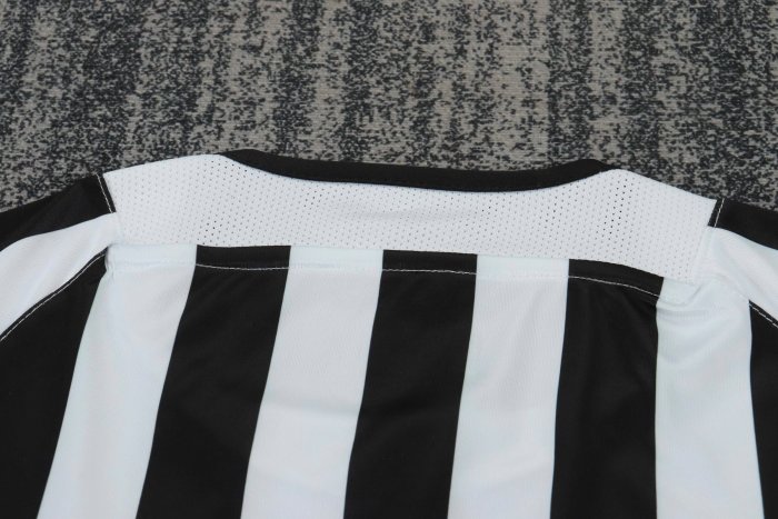 2003-2004 JUV Home Retro Kids Soccer Jersey