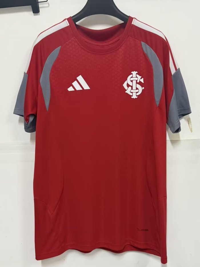 26-27 Internacional Red Training shirts