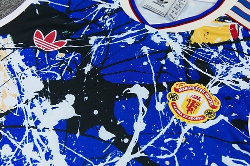26-27 Man Utd High Quality Tank Top And Shorts Suit