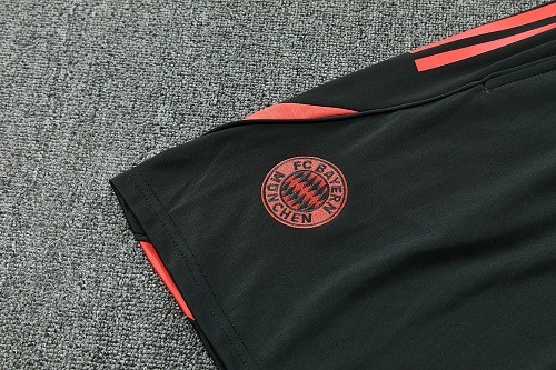 26-27  Bayern High quality Tank Top And Shorts Suit